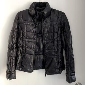 Uniqlo super light down jacket 90% feather 10% down